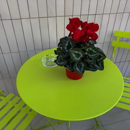 Brick - New Design With Lego In Center 4* Bari