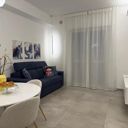Brick - New Design With Lego In Center 4*