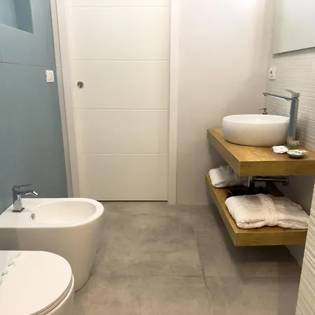 Apartman Brick - New Design With Lego In Center Bari